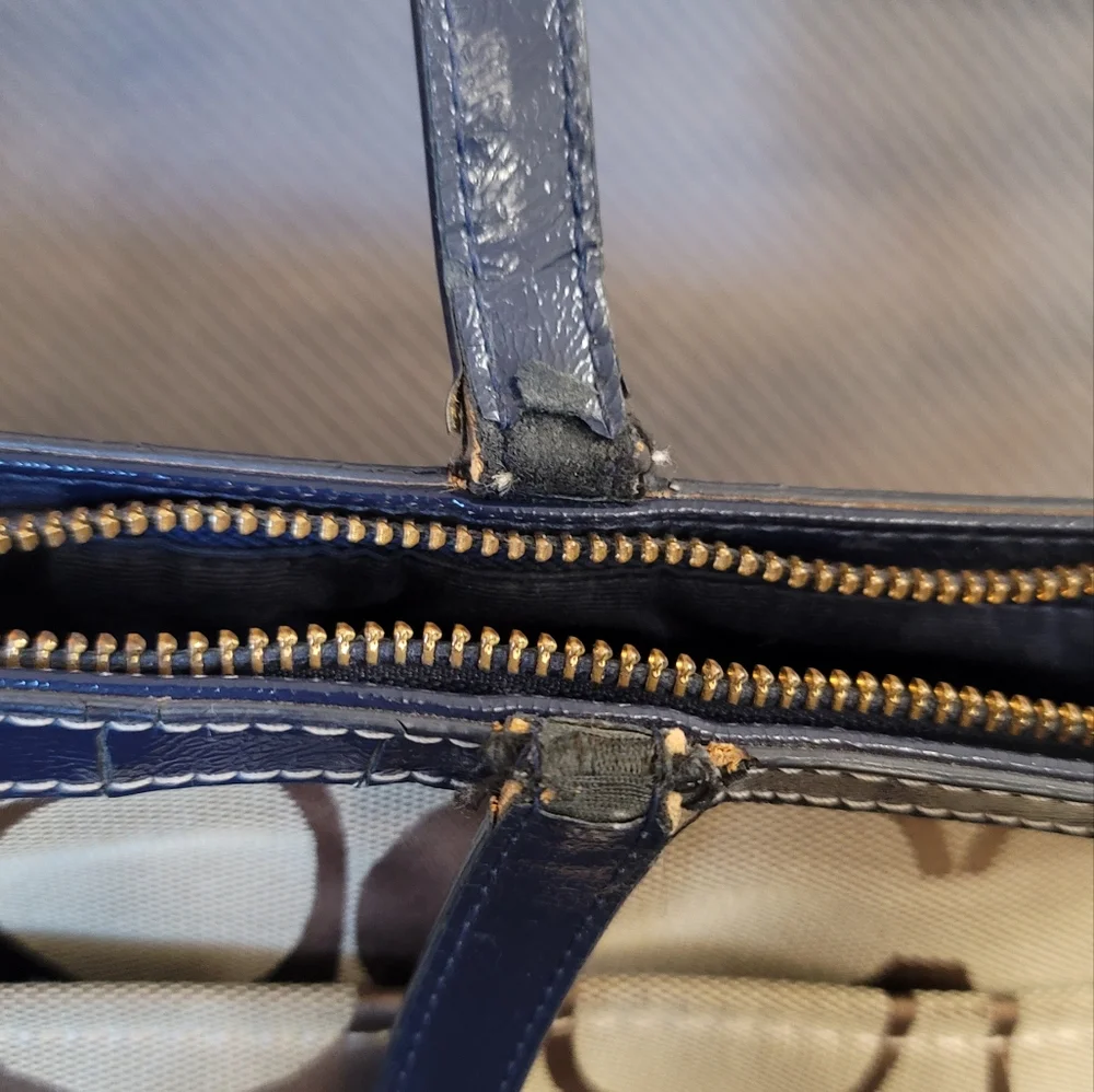 Coach Tote Purse - Picture 7 of 7